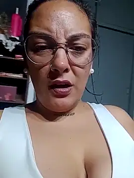 Snapshot of kuramaqueen chatting on February 20, 2026, 6:26 am kuramaqueen online show from February 20, 2026, 6:26 am