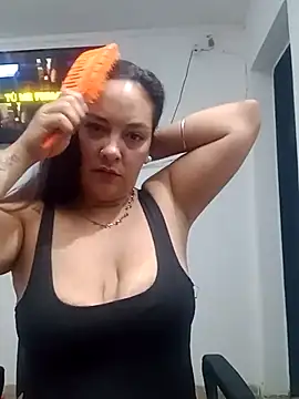 kuramaqueen online show from March 1, 2026, 8:14 am