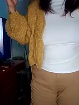 kuramaqueen online show from May 23, 2026, 1:26 am