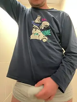 Snapshot of Ateslipanter31 chatting on March 25, 2026, 4:17 pm Ateslipanter31 online show from March 25, 2026, 4:17 pm