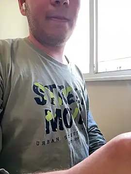 Snapshot of Ateslipanter31 chatting on February 18, 2026, 11:50 am Ateslipanter31 online show from February 18, 2026, 11:50 am