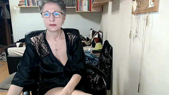 katemodel online show from October 17, 2025, 6:39 am