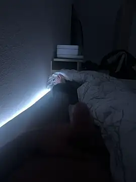 BIGDICK111000 online show from August 4, 2026, 10:58 pm