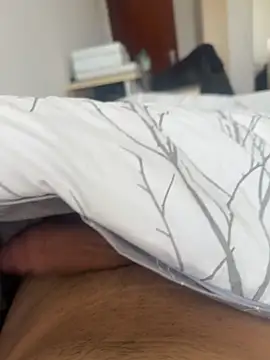 BIGDICK111000 online show from June 18, 2026, 2:33 pm