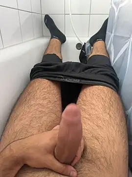 BIGDICK111000 online show from August 6, 2026, 1:39 pm