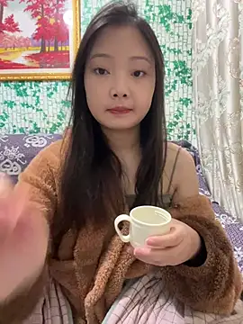 BIGBABYYEYE online show from March 15, 2026, 2:13 pm