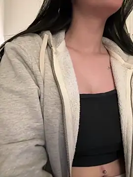 Snapshot of Sara0202 chatting on April 15, 2026, 8:20 pm Sara0202 online show from April 15, 2026, 8:20 pm