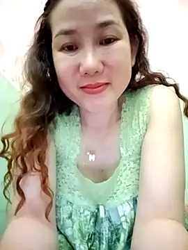 Snapshot of Ana-love2026 chatting on April 19, 2026, 1:56 pm Ana-love2026 online show from April 19, 2026, 1:56 pm