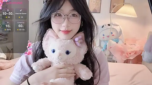 Snapshot of Luminous4173 chatting on February 25, 2026, 12:16 pm Luminous4173 online show from February 25, 2026, 12:16 pm