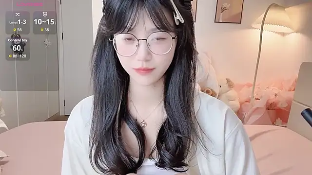 Luminous4173 online show from July 1, 2026, 6:58 am