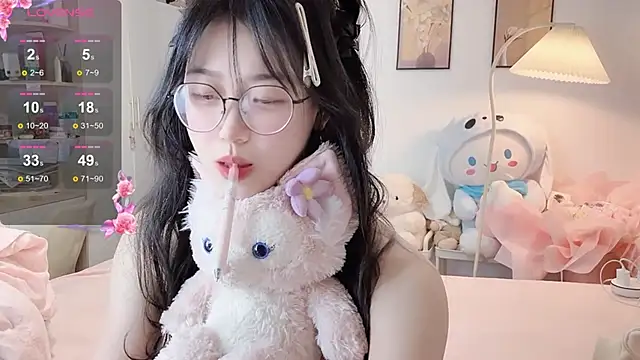 Snapshot of Luminous4173 chatting on February 12, 2026, 7:30 am Luminous4173 online show from February 12, 2026, 7:30 am