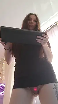 Snapshot of _strawberry_moon_ chatting on February 21, 2026, 9:00 am strawberry moon online show from February 21, 2026, 9:00 am