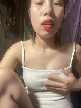 Snapshot of -Xenia_ chatting on March 28, 2026, 3:35 pm -Xenia online show from March 28, 2026, 3:35 pm