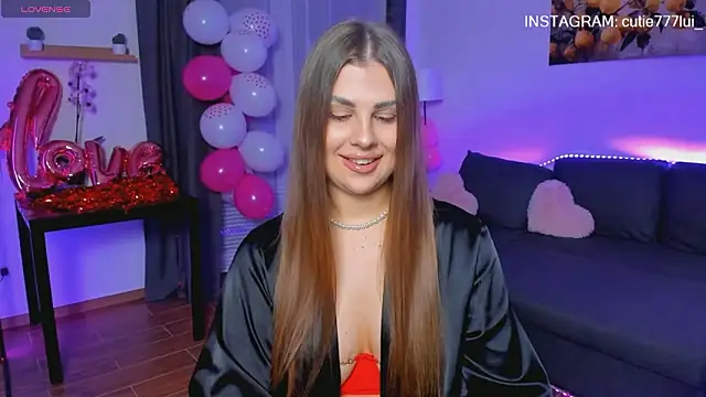 Snapshot of CutieLui_ chatting on February 10, 2026, 6:07 pm CutieLui online show from February 10, 2026, 6:07 pm