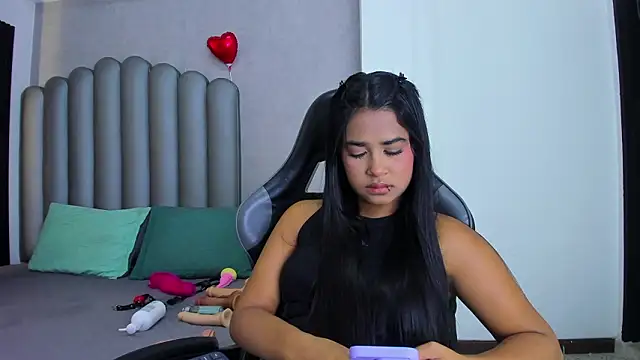 Shirleytaylor- online show from March 26, 2026, 11:08 am