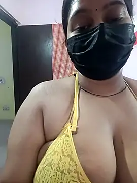 Snapshot of Aliya_Hott chatting on July 1, 2026, 6:03 am Aliya Hott online show from July 1, 2026, 6:03 am