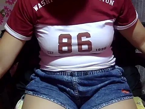 Sophia Kate 69 online show from April 5, 2026, 4:35 pm