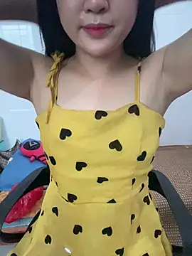 Snapshot of hotgirl-sexy chatting on May 16, 2026, 1:37 am hotgirl-sexy online show from May 16, 2026, 1:37 am