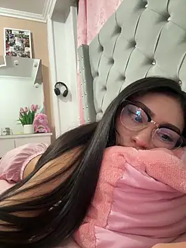 Snapshot of Bonny_Eva chatting on May 13, 2026, 5:36 am Bonny Eva online show from May 13, 2026, 5:36 am
