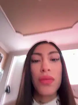 Snapshot of Bonny_Eva chatting on May 6, 2026, 6:56 pm Bonny Eva online show from May 6, 2026, 6:56 pm