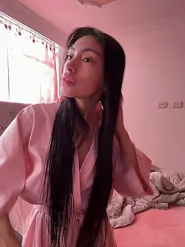 Snapshot of Bonny_Eva chatting on May 10, 2026, 6:21 pm Bonny Eva online show from May 10, 2026, 6:21 pm