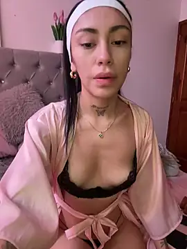 Snapshot of Bonny_Eva chatting on February 15, 2026, 5:12 pm Bonny Eva online show from February 15, 2026, 5:12 pm