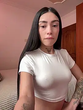 Snapshot of Bonny_Eva chatting on April 27, 2026, 6:06 pm Bonny Eva online show from April 27, 2026, 6:06 pm