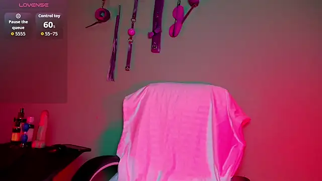 Snapshot of hazz_smith_ chatting on April 4, 2026, 5:19 pm hazz smith online show from April 4, 2026, 5:19 pm