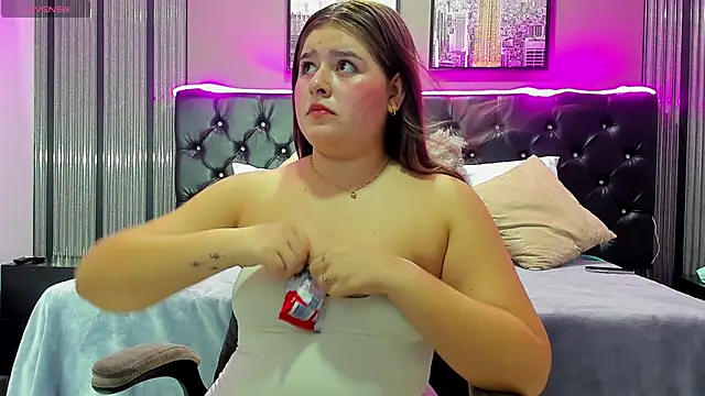 Melanyxx- online show from February 13, 2026, 11:38 pm