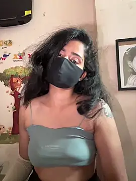 Snapshot of harshali_2012 chatting on February 17, 2026, 8:44 am harshali 2012 online show from February 17, 2026, 8:44 am