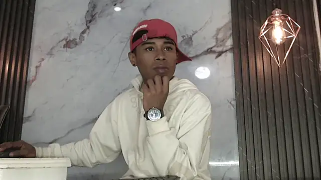 Snapshot of TonnyMarck chatting on March 7, 2026, 2:40 am TonnyMarck online show from March 7, 2026, 2:40 am