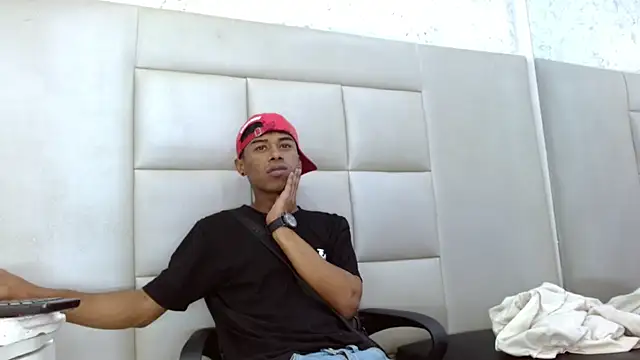 TonnyMarck online show from February 25, 2026, 2:34 am