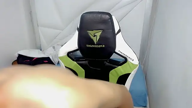 Liarr  online show from March 7, 2026, 9:20 pm