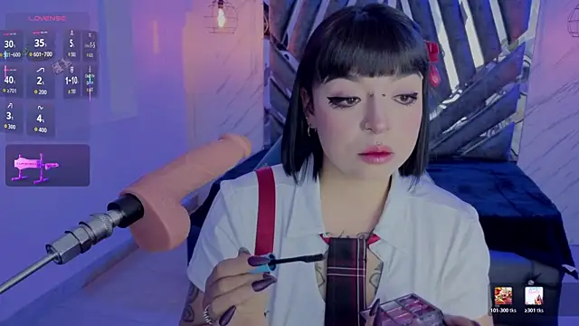 Snapshot of _Vermell_ chatting on February 19, 2026, 7:44 pm Vermell online show from February 19, 2026, 7:44 pm