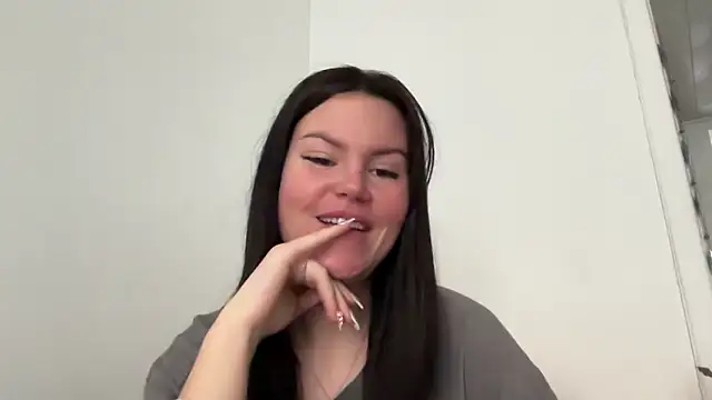 kiaraaaa75 online show from March 1, 2026, 1:55 pm