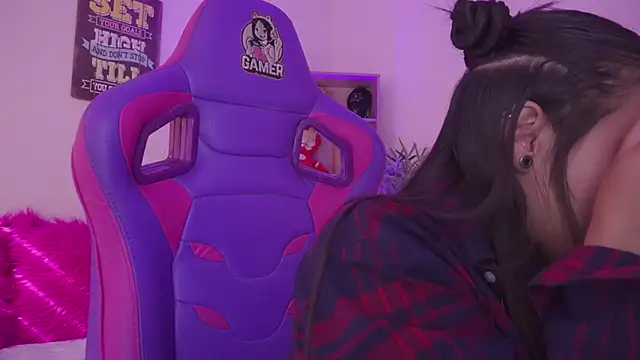 mavi boo online show from February 4, 2026, 8:04 pm