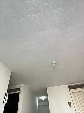 Hanna Becker  online show from March 1, 2026, 2:17 pm