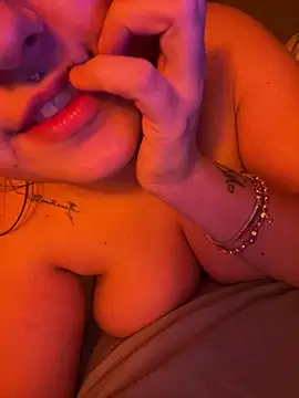 ladysofi02 online show from February 27, 2026, 2:45 am