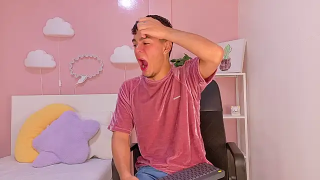 Snapshot of Duolistt__ chatting on February 2, 2026, 11:31 am Duolistt online show from February 2, 2026, 11:31 am