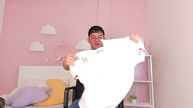 Snapshot of Duolistt__ chatting on February 18, 2026, 11:28 am Duolistt online show from February 18, 2026, 11:28 am