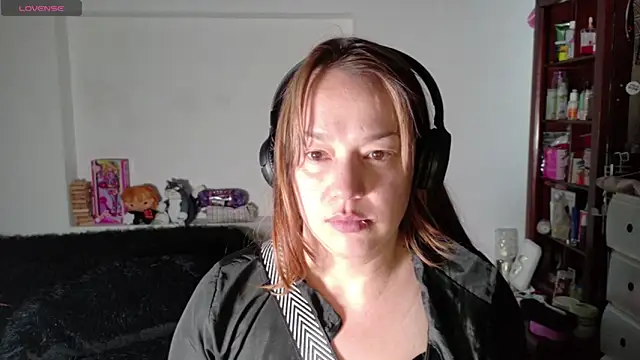 Snapshot of Tammy_Parker chatting on May 22, 2026, 10:52 pm Tammy Parker online show from May 22, 2026, 10:52 pm