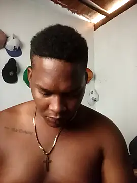 Snapshot of Leyder31 chatting on February 2, 2026, 2:05 pm Leyder31 online show from February 2, 2026, 2:05 pm