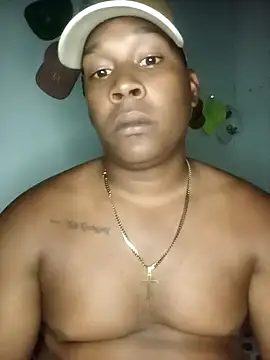 Snapshot of Leyder31 chatting on February 18, 2026, 2:31 am Leyder31 online show from February 18, 2026, 2:31 am