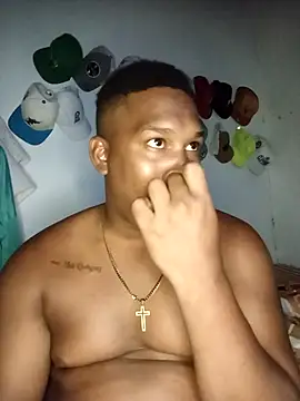 Snapshot of Leyder31 chatting on February 6, 2026, 4:52 am Leyder31 online show from February 6, 2026, 4:52 am