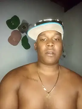 Snapshot of Leyder31 chatting on February 21, 2026, 2:57 am Leyder31 online show from February 21, 2026, 2:57 am