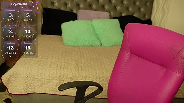 katt eyes  online show from May 28, 2026, 1:39 pm