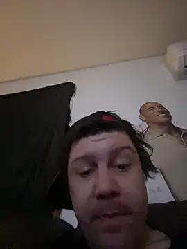 Snapshot of GabEthier chatting on April 8, 2026, 5:42 am GabEthier online show from April 8, 2026, 5:42 am