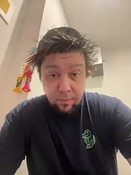 Snapshot of GabEthier chatting on March 27, 2026, 12:30 am GabEthier online show from March 27, 2026, 12:30 am