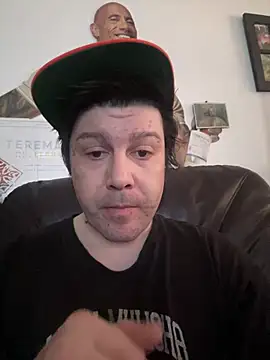 Snapshot of GabEthier chatting on April 3, 2026, 9:43 pm GabEthier online show from April 3, 2026, 9:43 pm