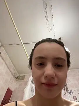 MiaTee online show from March 1, 2026, 2:11 am